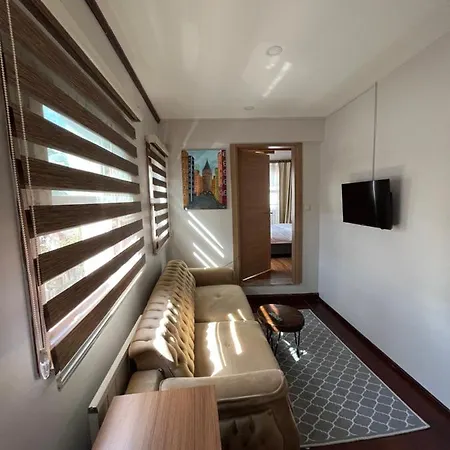 מלון Palmera Art House *