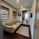 Palmera Art House *