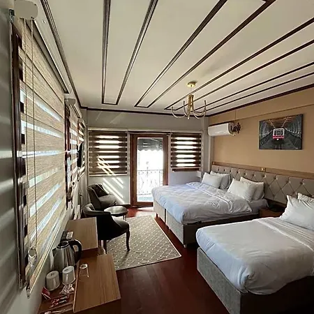 Palmera Art House Hotel