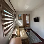 Hotel Palmera Art House *